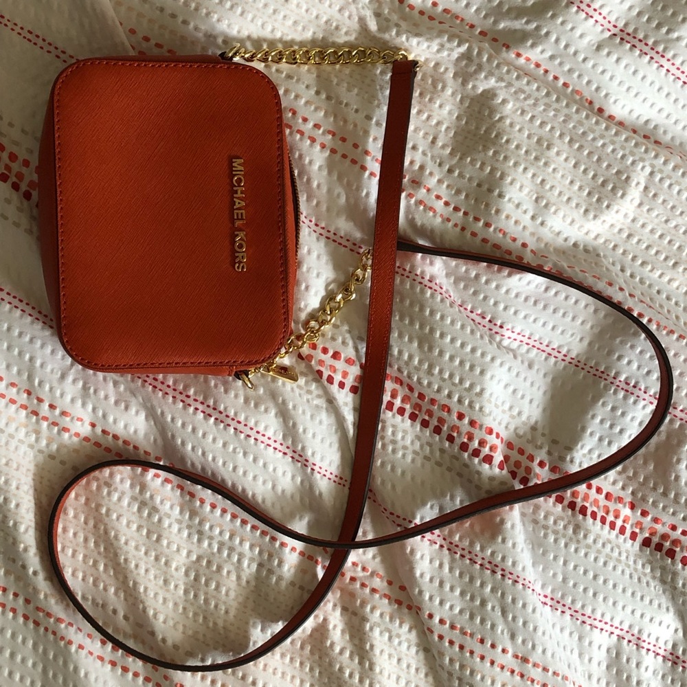 Michael Kors Jetset Crossbody